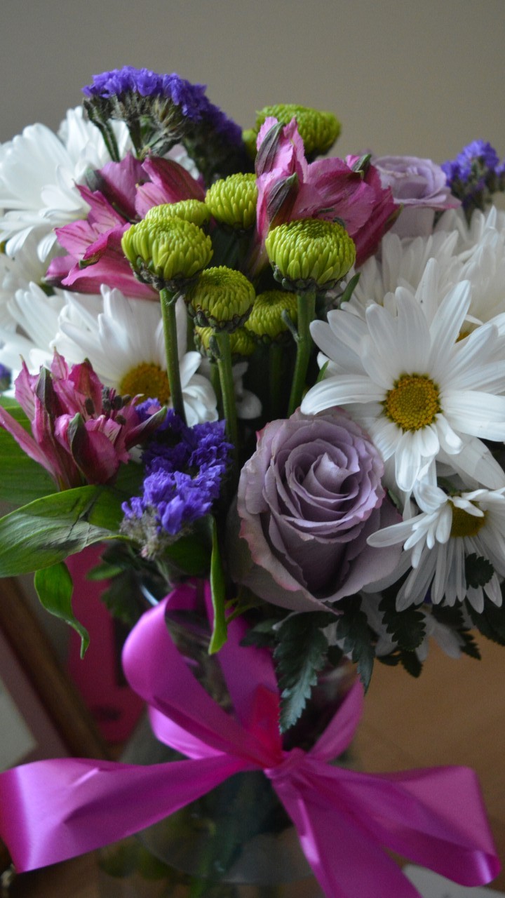 Send flowers to family and friends to brighten their day!