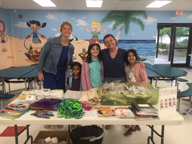 Cabrini Students Help at Florida School